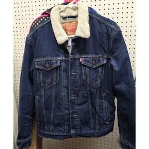 Levi Womens Trucker Jean Jacket Sherpa Lined Size Medium Blue Denim Button Up